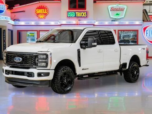 Used 2023 Ford F250 XLT w/ XLT Premium Package image 2