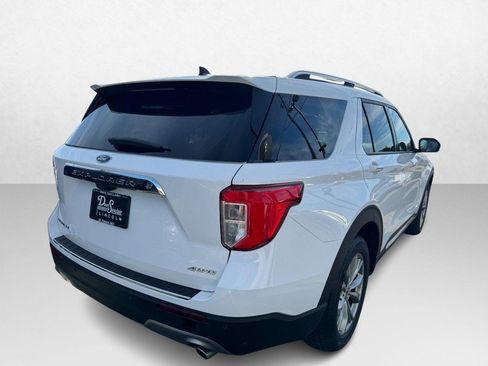Used 2023 Ford Explorer Limited image 5