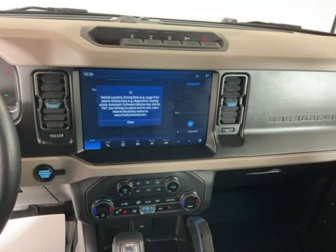 Used 2023 Ford Bronco Wildtrak image 20