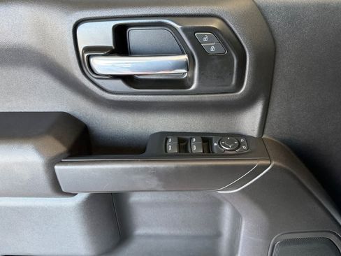 Used 2022 Chevrolet Silverado 1500 Custom RWD image 12