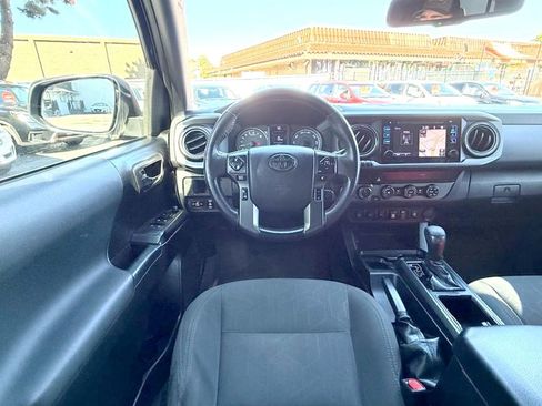 Used 2019 Toyota Tacoma TRD Off-Road image 26