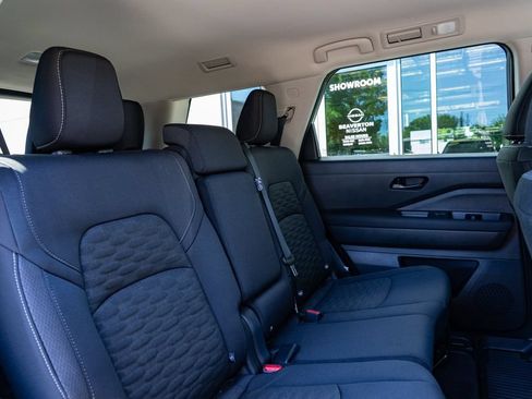 Used 2026 Nissan Pathfinder SV w/ Cargo Package AWD/4WD image 24