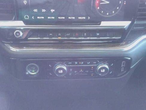 Used 2024 GMC Sierra 1500 SLE RWD image 14