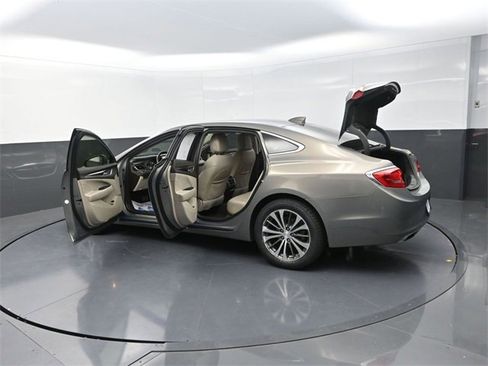 Used 2019 Buick LaCrosse Preferred image 45