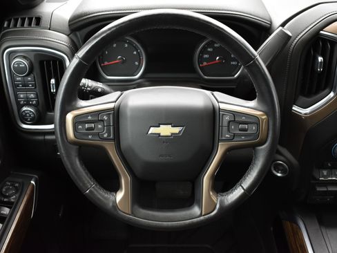 Used 2022 Chevrolet Silverado 3500 High Country image 14