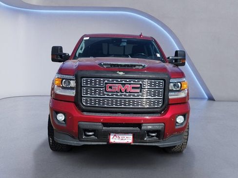 Used 2019 GMC Sierra 2500 Denali w/ Duramax Plus Package AWD/4WD image 8