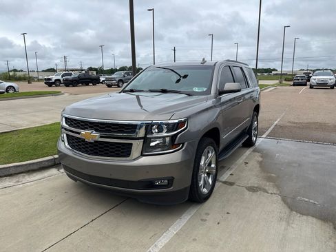 Used 2019 Chevrolet Tahoe LT RWD image 1