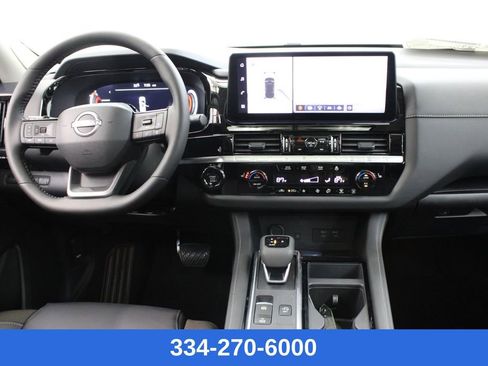 New 2026 Nissan Pathfinder SL image 8