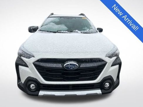 Certified 2023 Subaru Outback Limited image 2