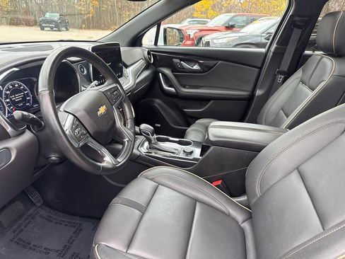 Used 2024 Chevrolet Blazer Premier w/ Enhanced Convenience Package AWD/4WD image 42