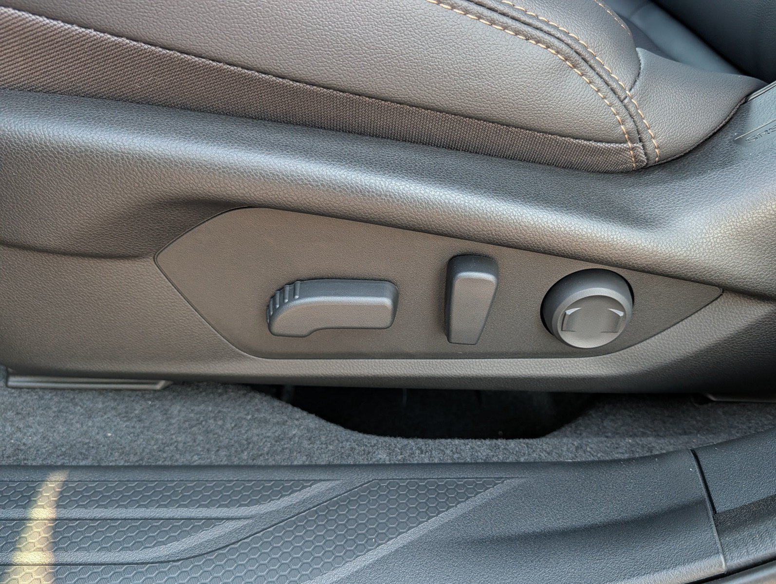 New 2026 Subaru Outback Limited XT AWD/4WD image 8