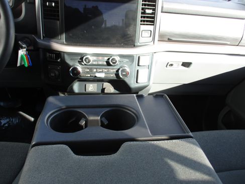 Used 2025 Ford F150 XLT w/ Equipment Group 301A Standard image 38