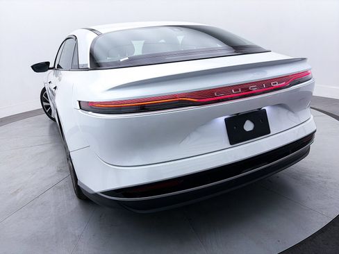 Used 2023 Lucid Air Pure image 4