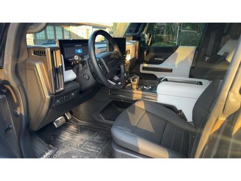 Used 2024 GMC Hummer EV 3X w/ LPO, Illumination Package AWD/4WD image 5