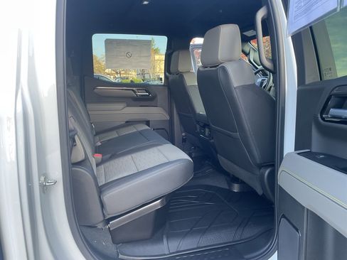 Used 2025 Chevrolet Silverado 1500 ZR2 w/ Technology Package image 56