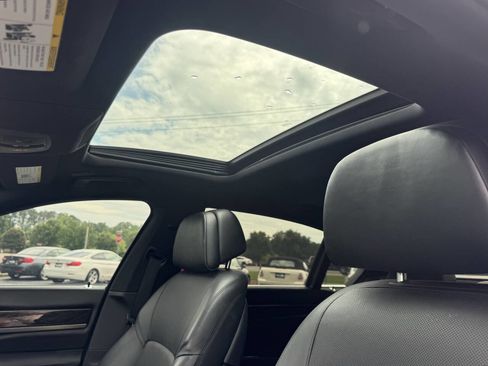 Used 2013 BMW 750Li RWD image 21