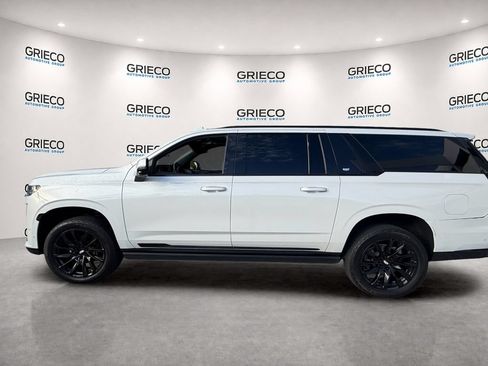 Used 2021 Cadillac Escalade ESV Sport w/ Driver Assist Tech Package AWD/4WD image 4