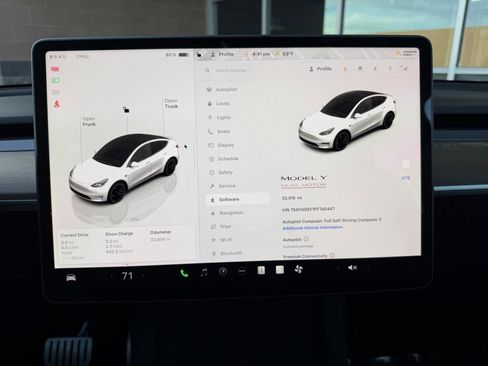 Used 2023 Tesla Model Y Performance AWD/4WD image 23