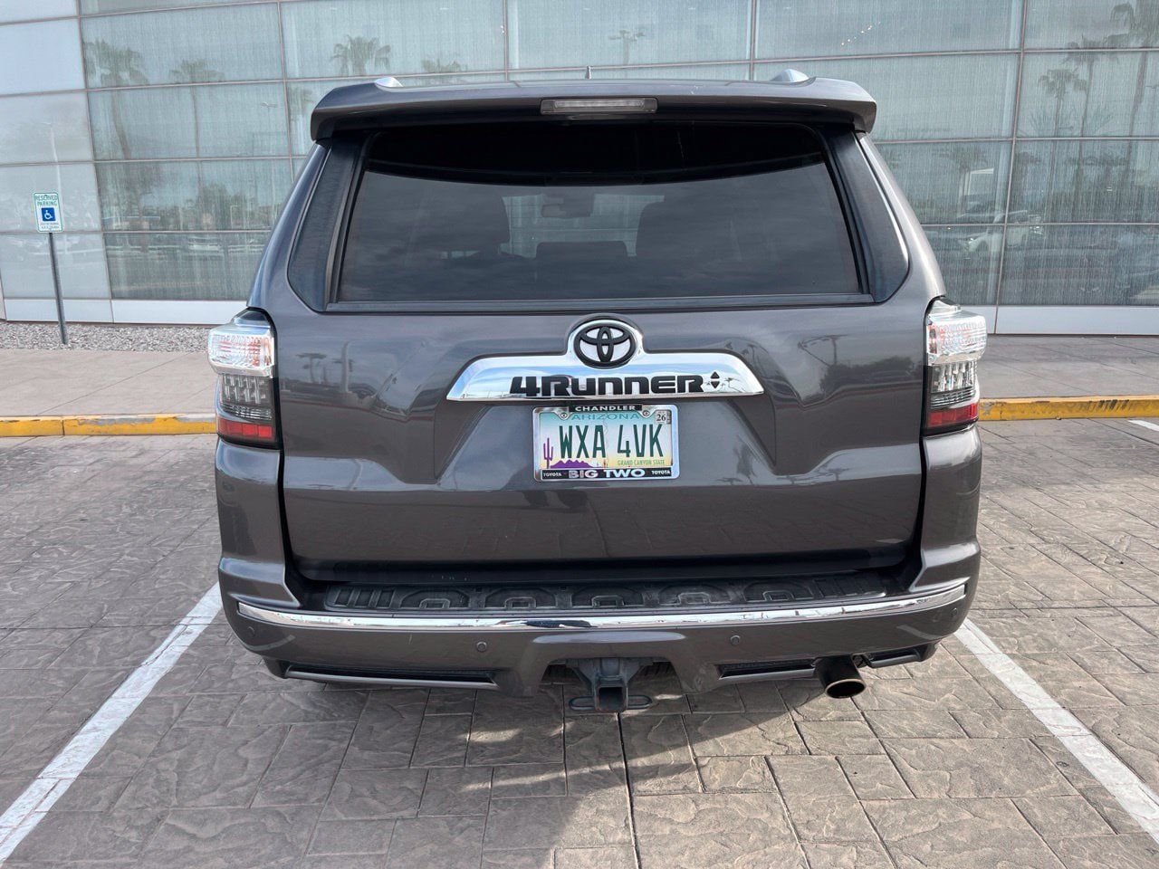 Used 2022 Toyota 4Runner Limited AWD/4WD image 6