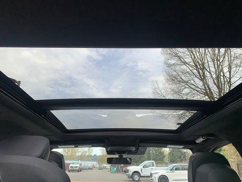 New 2026 Lincoln Navigator L Black Label AWD/4WD image 13