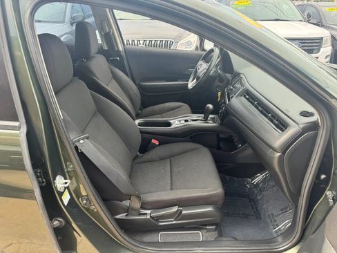 Used 2016 Honda HR-V LX image 12