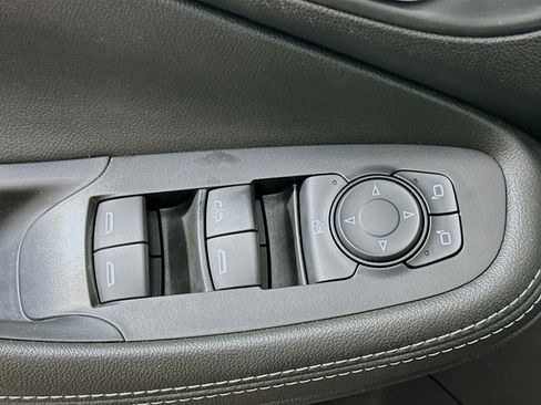 Used 2025 Buick Encore GX Preferred AWD/4WD image 15
