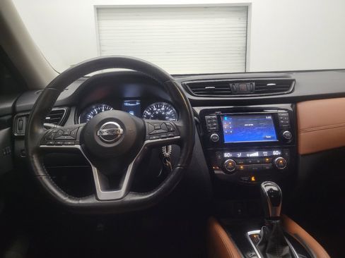 Used 2017 Nissan Rogue SL w/ SL Premium Package FWD image 22