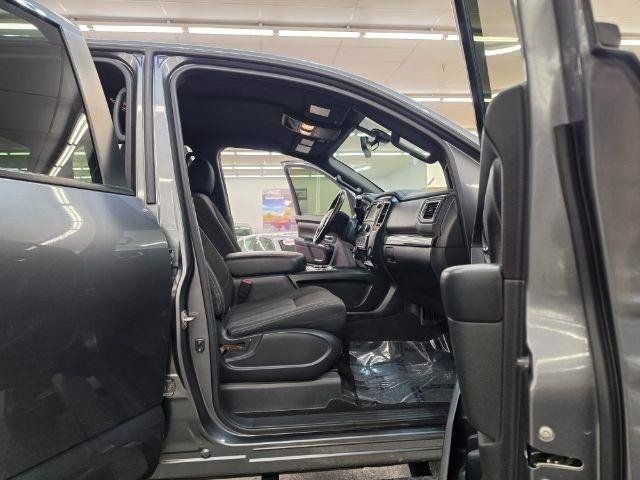 Used 2019 Nissan Titan SV w/ SV Convenience Package AWD/4WD image 35