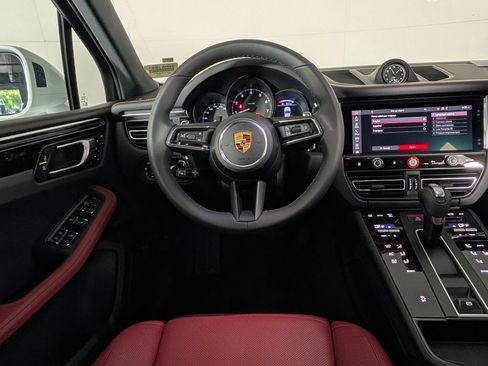 New 2026 Porsche Macan AWD/4WD image 21