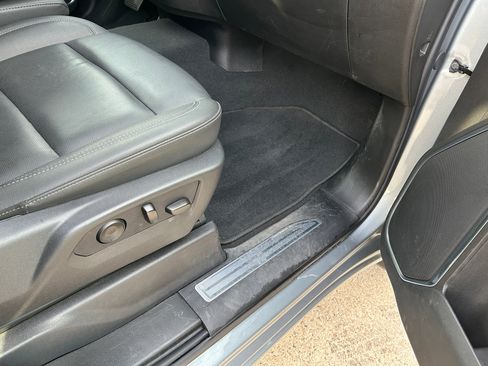 Used 2026 GMC Sierra 1500 SLT image 28