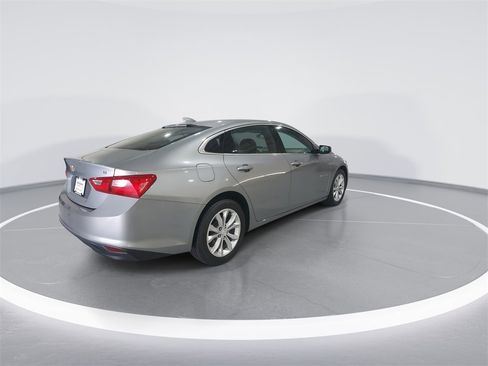 Used 2023 Chevrolet Malibu LT image 8