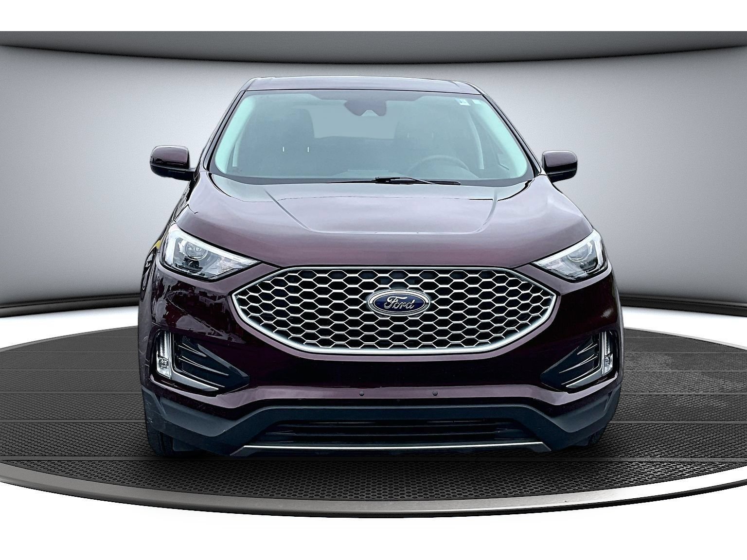 Used 2024 Ford Edge SEL w/ Convenience Package AWD/4WD image 4