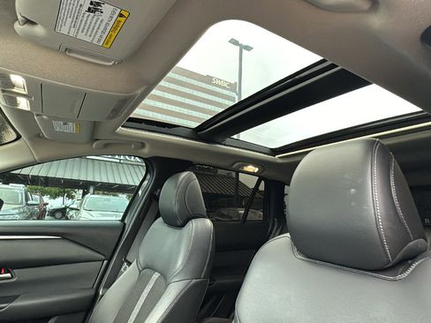 Used 2024 MAZDA CX-50 AWD 2.5 S w/ Premium Package image 15