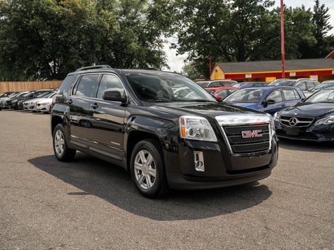 Used 2015 GMC Terrain SLE w/ Convenience Package AWD/4WD image 4