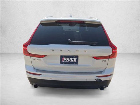 Used 2020 Volvo XC60 T5 Momentum w/ Protection Package Premier FWD image 7