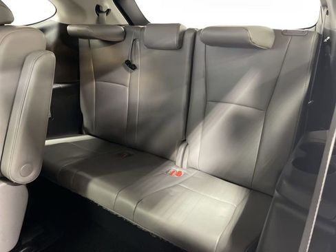 Used 2021 Toyota Highlander Limited image 24