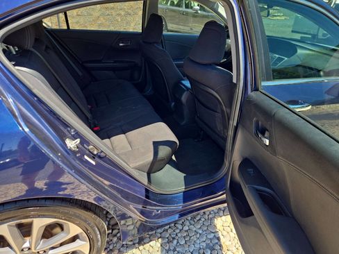 Used 2013 Honda Accord Sport image 21
