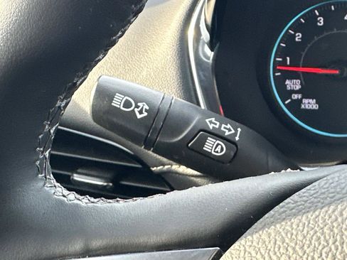 Certified 2023 Chevrolet Traverse LT w/ LT Premium Package image 28