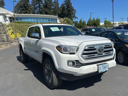Used 2019 Toyota Tacoma Limited AWD/4WD image 6