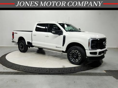 Used 2026 Ford F250 Platinum AWD/4WD image 1
