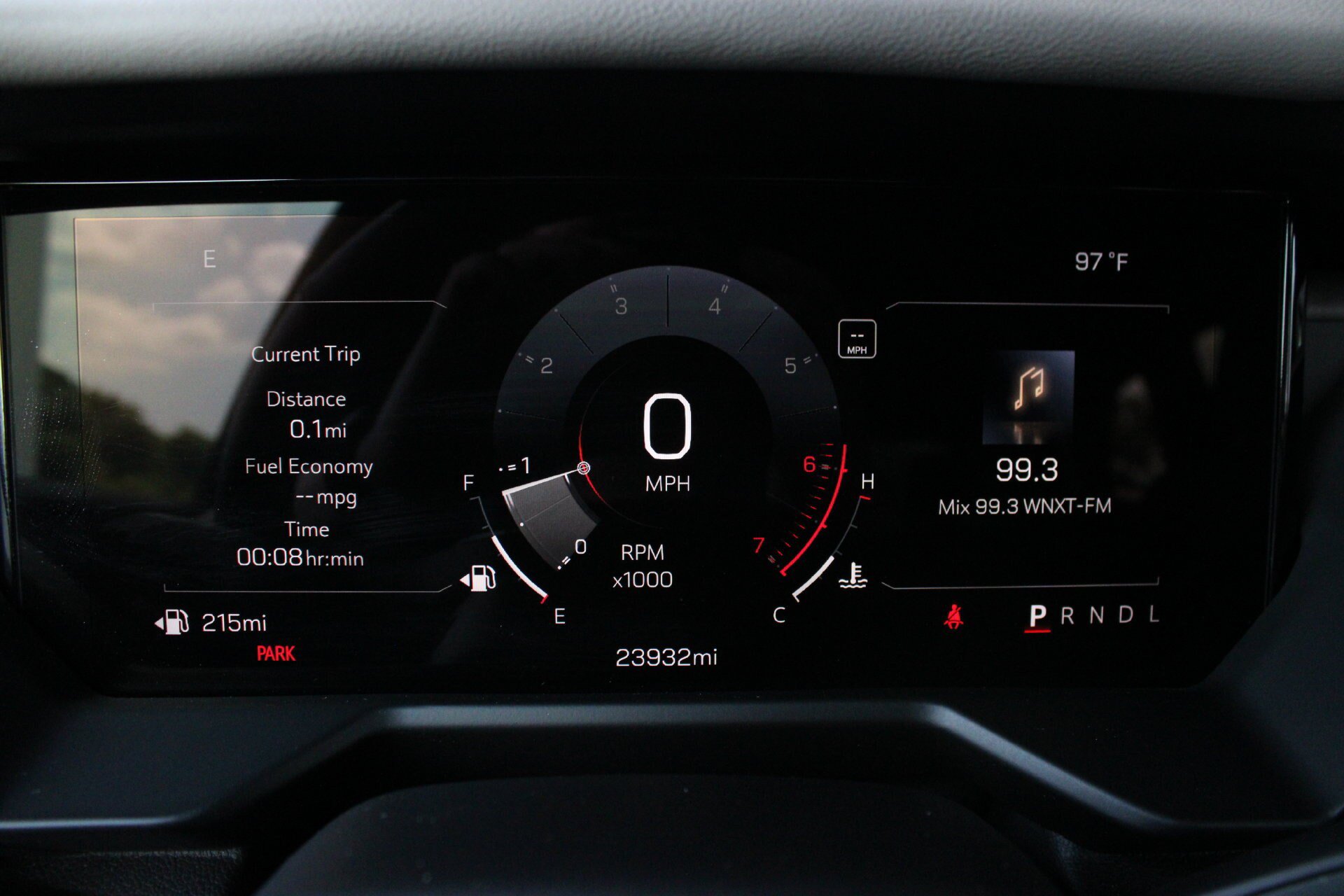 Used 2026 GMC Acadia Elevation w/ Elevation Premium Package FWD image 32