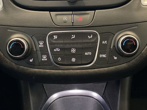 Used 2023 Chevrolet Malibu LT image 21