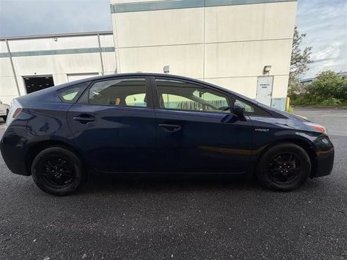 Used 2015 Toyota Prius Persona Series FWD image 20