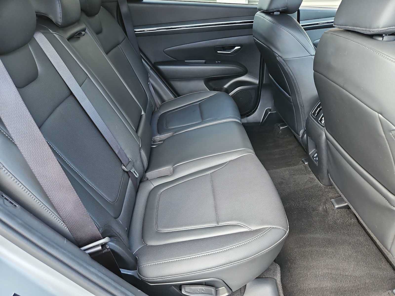 Certified 2024 Hyundai Tucson SEL w/ Convenience Package FWD image 20