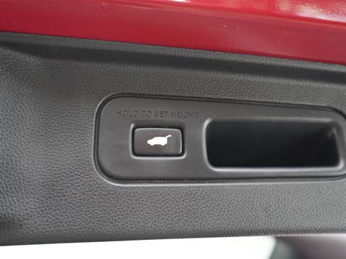 Used 2023 Honda Pilot Touring image 18