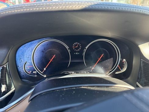 Used 2019 BMW 740i w/ Executive Package image 4