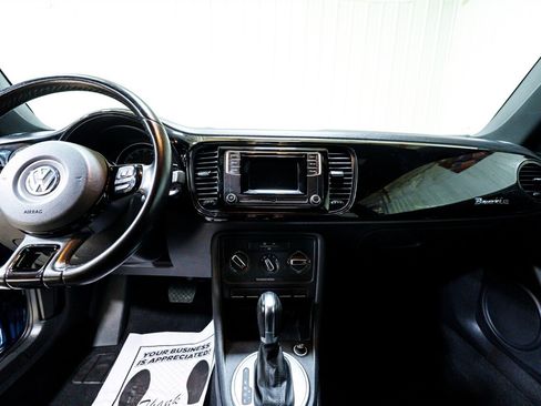 Used 2018 Volkswagen Beetle 2.0T S image 14