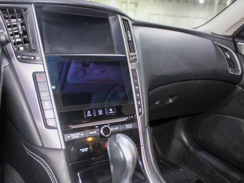 Used 2015 INFINITI Q50 2.0t w/ Moonroof Package image 13