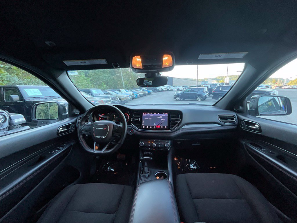 Used 2025 Dodge Durango GT AWD/4WD image 15