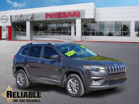Used 2020 Jeep Cherokee Latitude Plus w/ Cold Weather Group AWD/4WD image 1